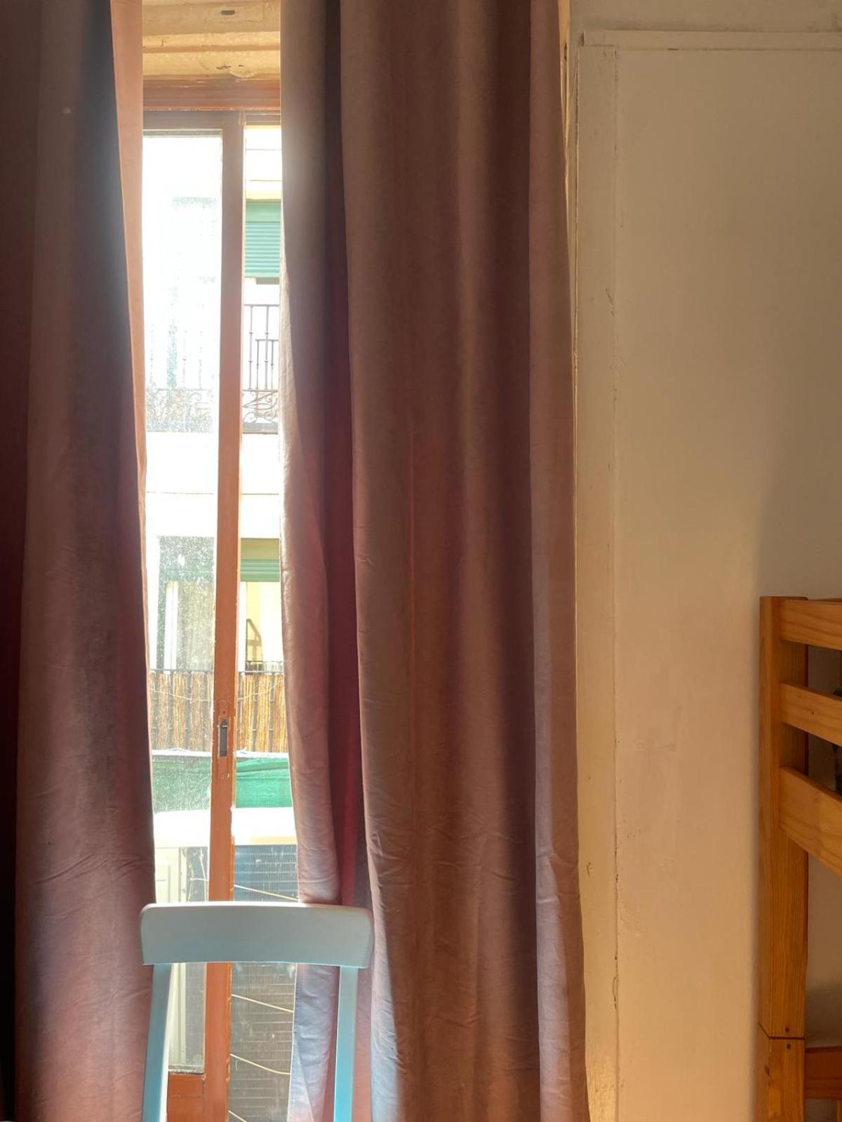 Hostal Daniel Madrid Exterior photo